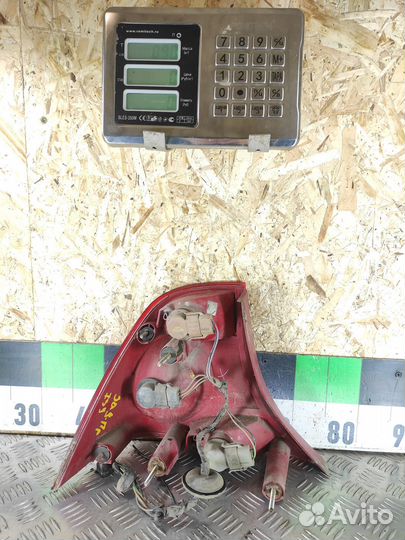 Фонарь задний правый Ford Focus 1998-2005