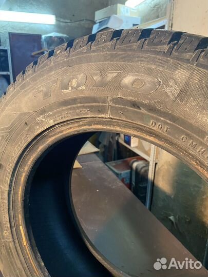 Toyo Observe Ice-Freezer SUV 215/65 R16