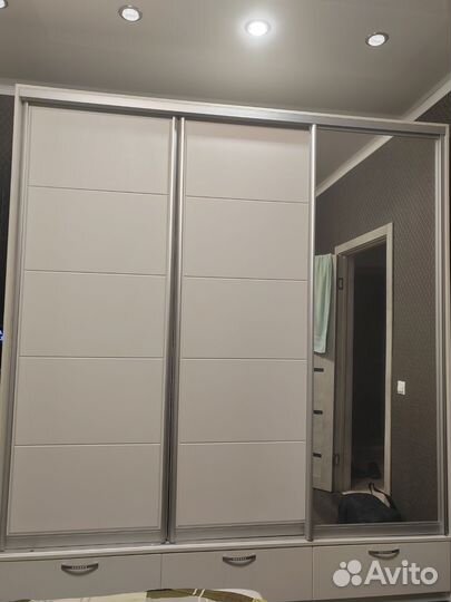 Шкаф купе с зеркалом бу