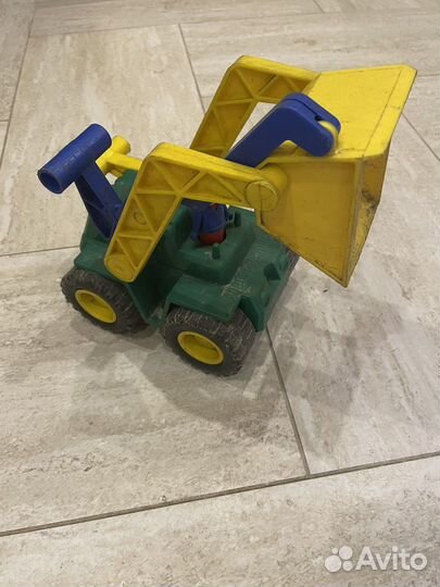 Экскаватор игрушка