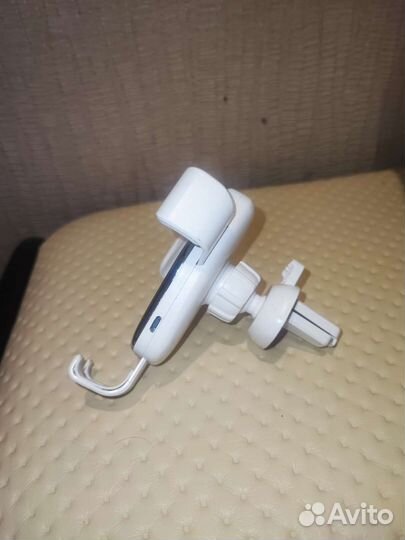 Держатель для телефона в машину