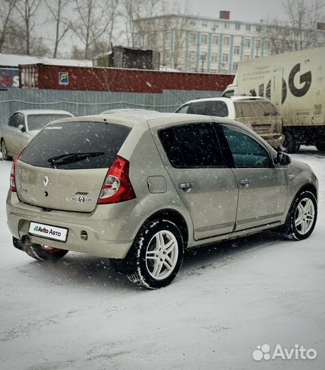 Renault Sandero 1.6 AT, 2011, 251 000 км