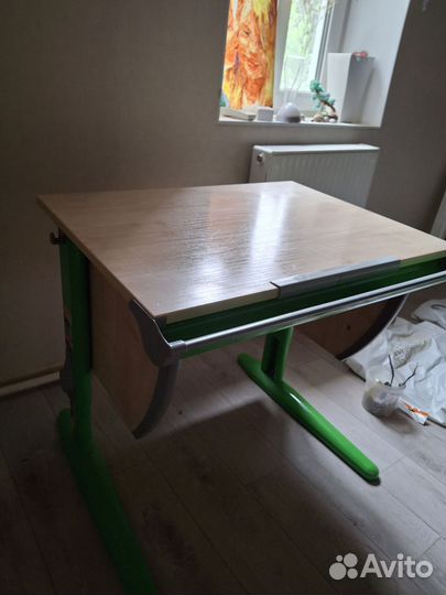 Письменный стол для школьника бу