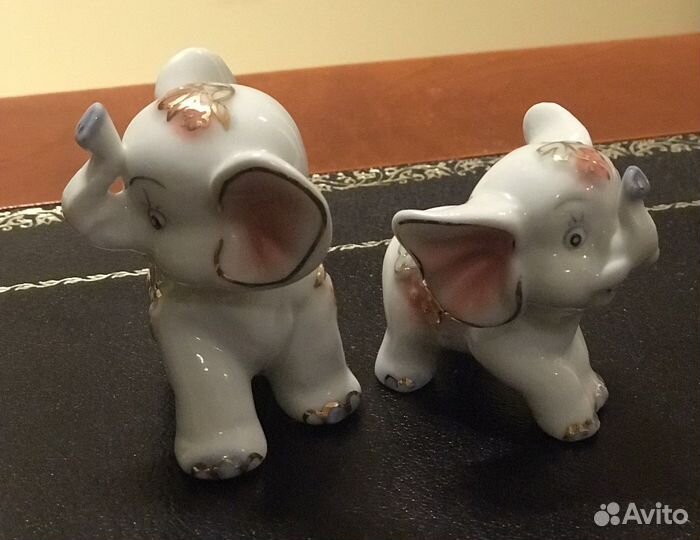 Фарфоровые фигурки слоников