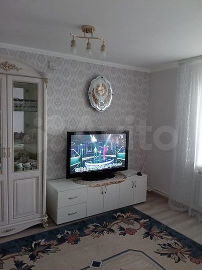 Коттедж 187 м² на участке 7 сот.