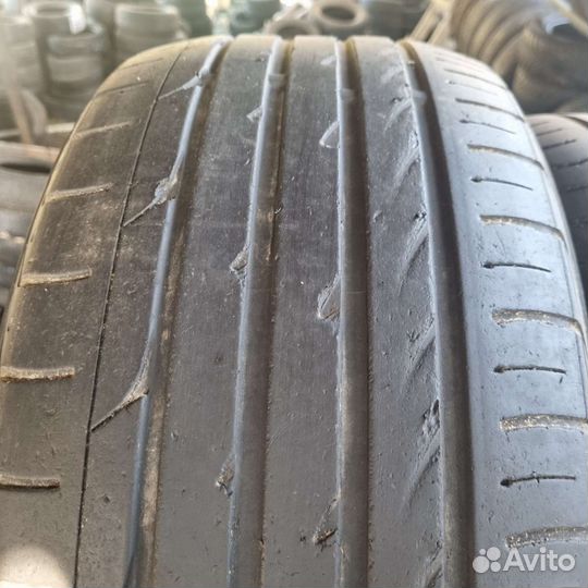 Yokohama Advan Sport V103 235/50 R17 96Y