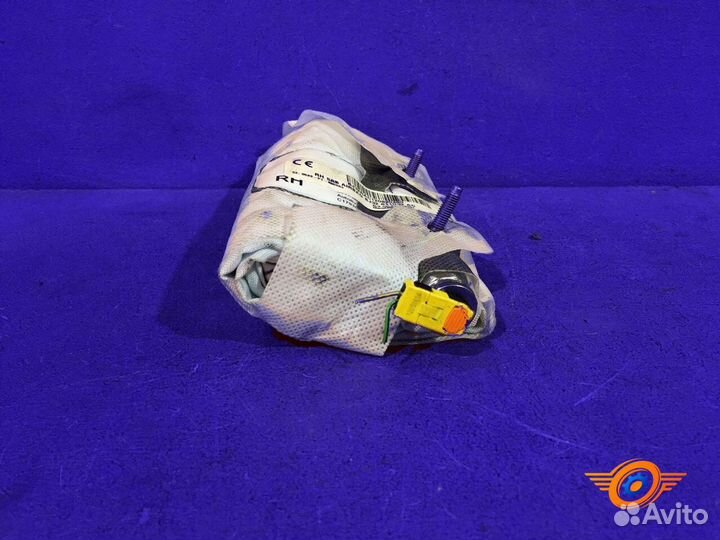 Подушка безопасности боковая передняя правая Land