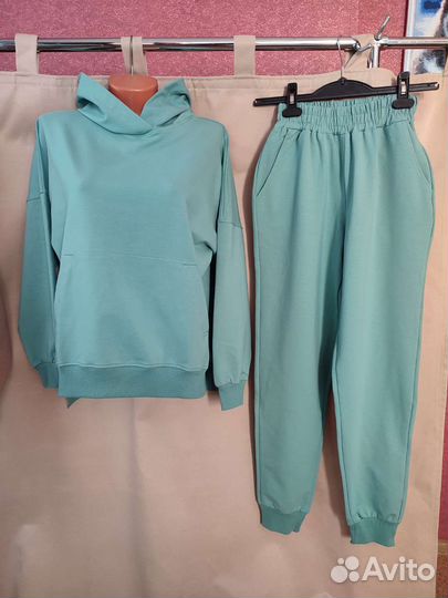 Спортивный костюм женский новый, фисташка, р.46-54