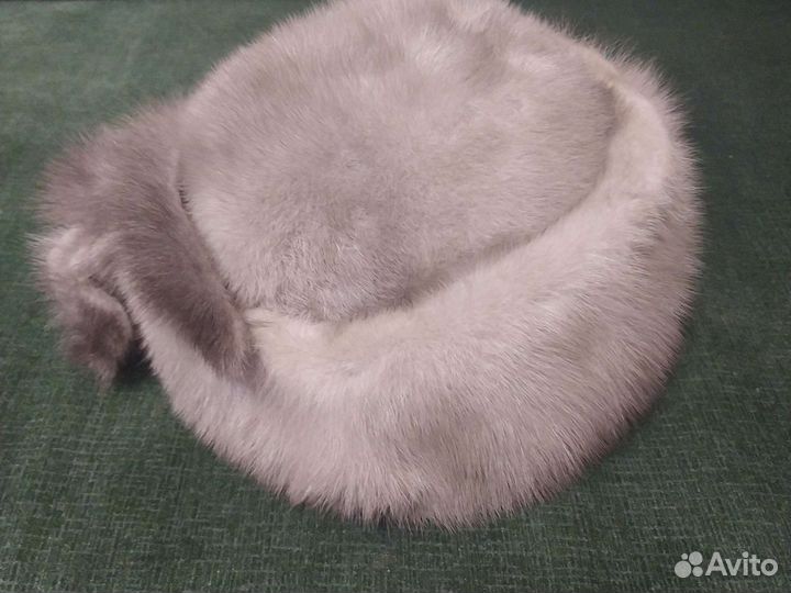 Норковая шапка 56-57 и пальто зимнее 48-50