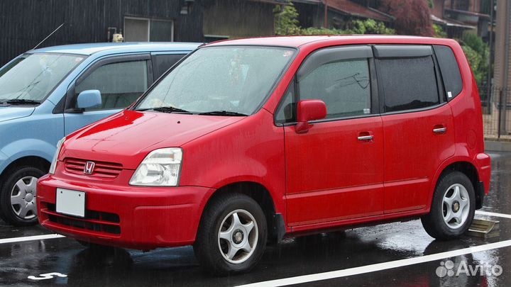 Лобовое стекло на Honda Capa 98-02г