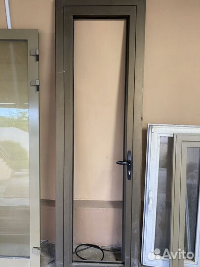 Алюминиевые двери бу