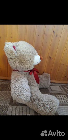 Плюшевый медведь