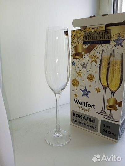 Бокалы, стаканы, тарелки