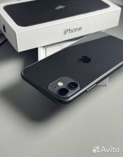 iPhone 11, 64 ГБ