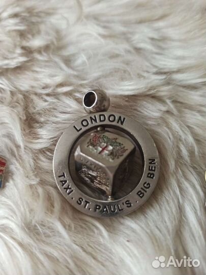 Перья Сувениры из Лондона