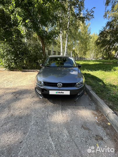 Volkswagen Polo 1.2 МТ, 2011, битый, 192 500 км