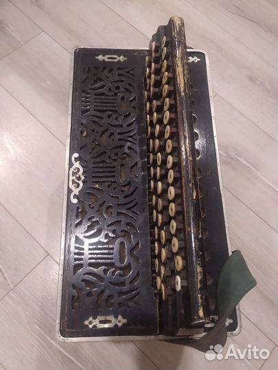 Баян