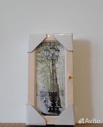 Ключница настенная из дерева