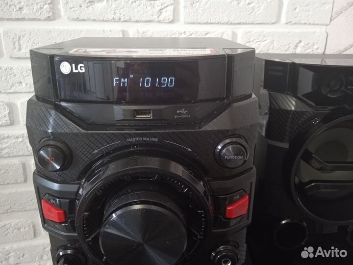 LG xboom DM5660K HI-FI Караоке музыкальный центр