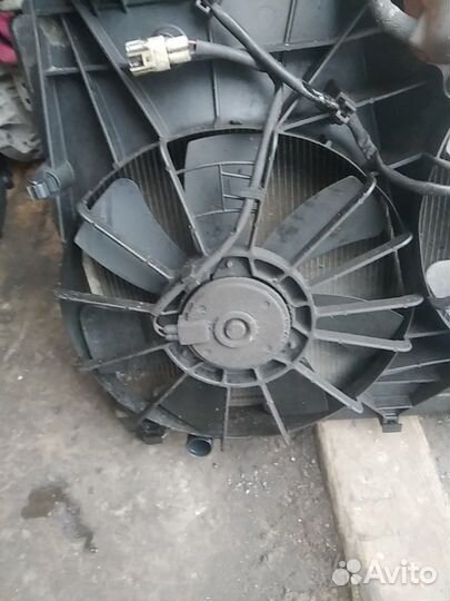 Радиатор охлаждения Suzuki Grand Vitara