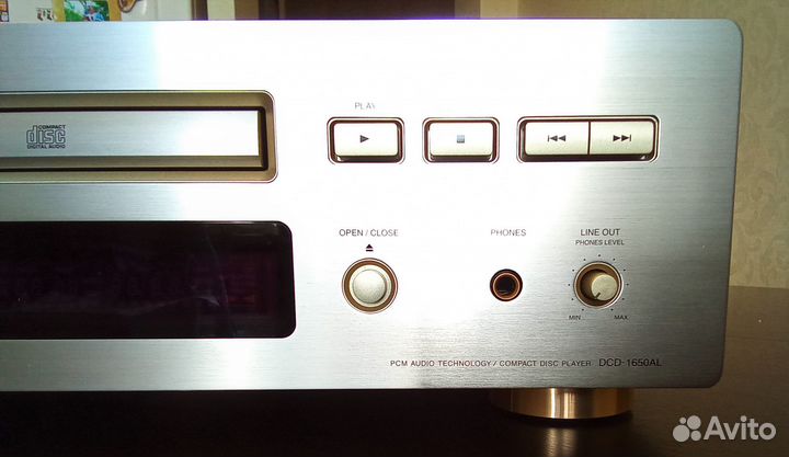 CD проигрыватель Denon DCD-1650AL