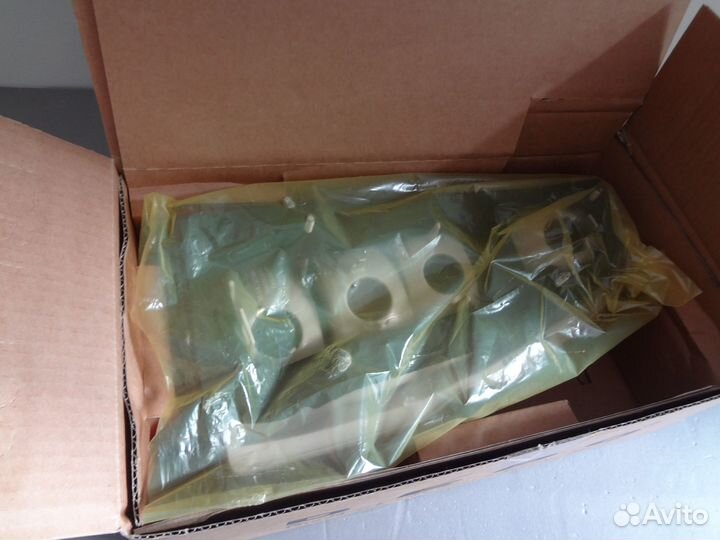 Задний фонарь Ford Escort универсал новый