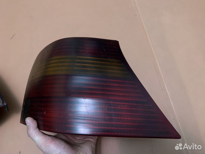 Продам задние фонари golf 4