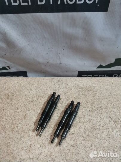 Форсунка топливная - Ford Transit 2.0 2000-2006