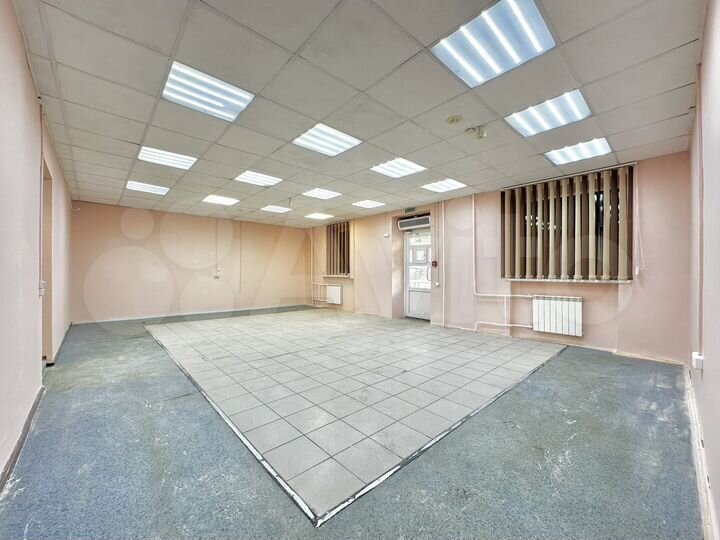 Первый этаж, отдельный вход, 94.9 м²