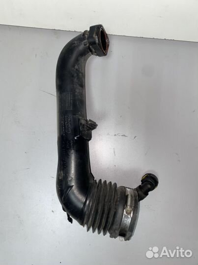 Патрубок интеркулера Renault Duster