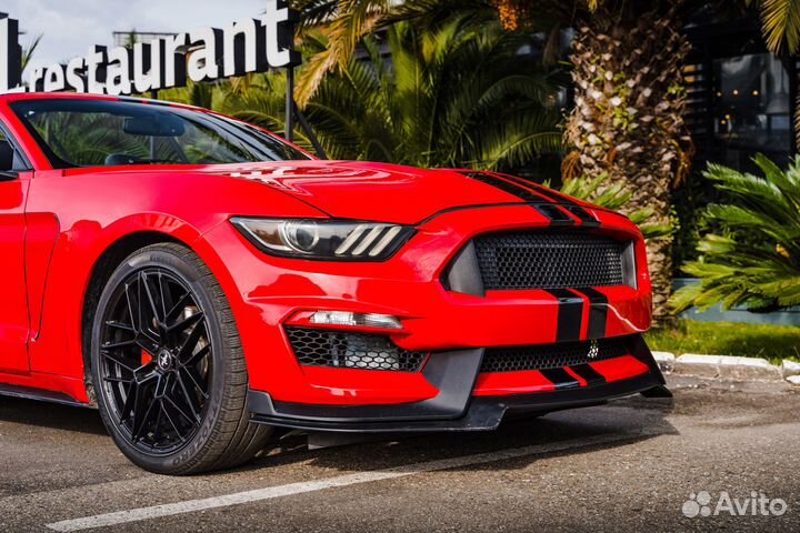 Аренда кабриолета Сочи Ford Mustang GT красный