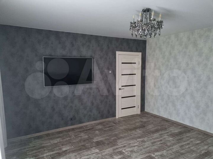 3-к. квартира, 77 м², 9/10 эт.