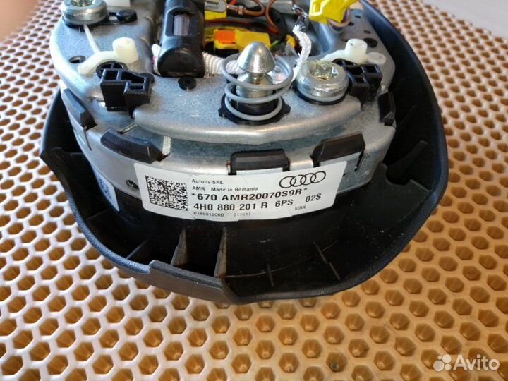 Подушка безопасности в руль Audi A8 D4 long 4.2