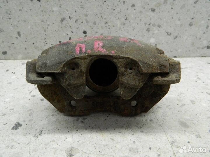 Суппорт передний правый Mazda 3 BK 2002-2009