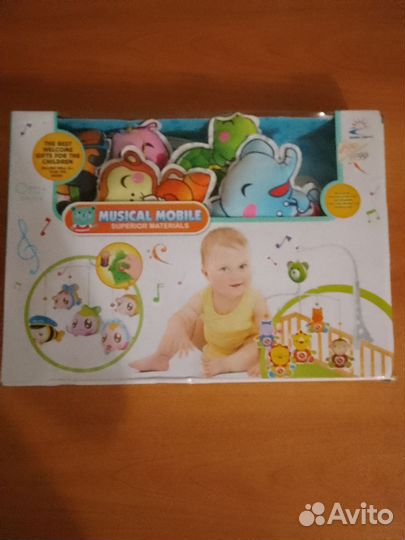 Музыкальная игрушка на кроватку