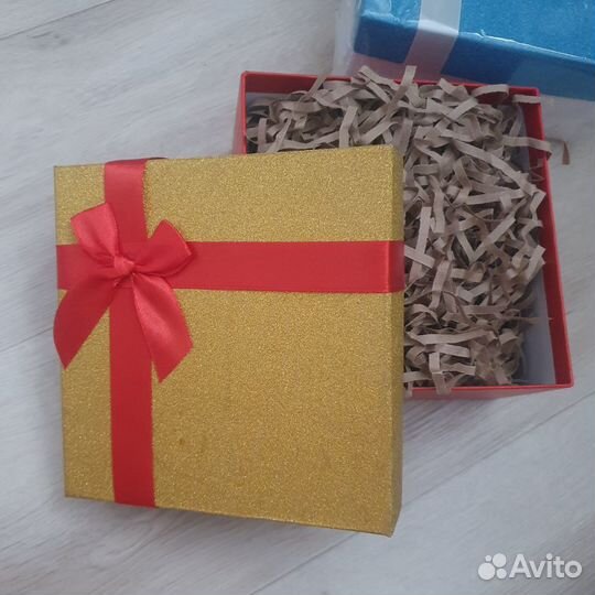 Коробка подарочная
