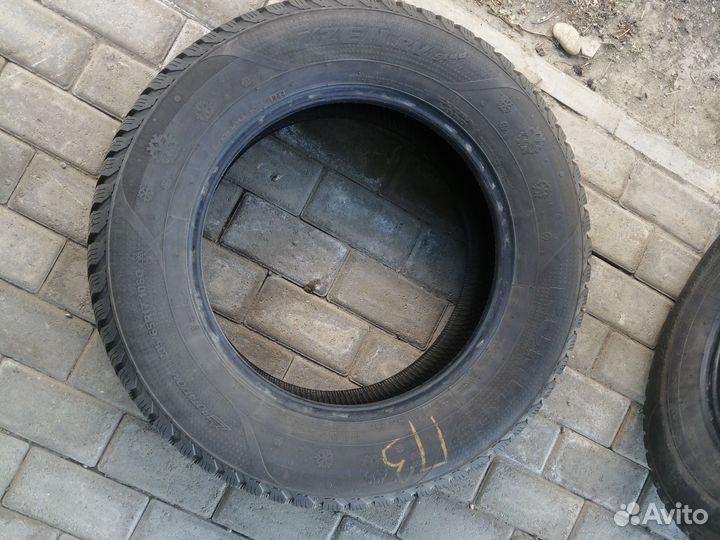 Kumho I'Zen RV Stud KC16 235/65 R17