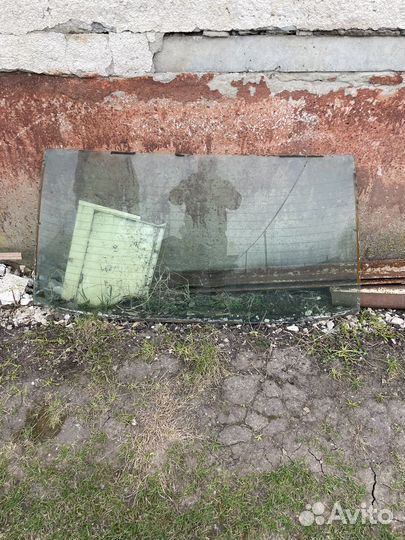 Заднее стекло бмв е12 525