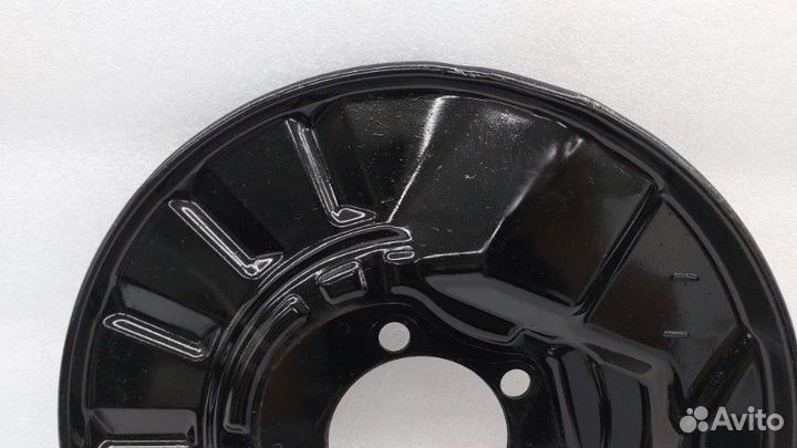 Пыльник тормозного диска задний левый Toyota Rav4