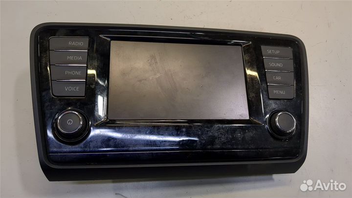 Панель управления магнитолой Skoda Octavia (A7), 2