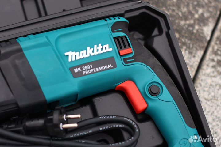 Перфоратор makita