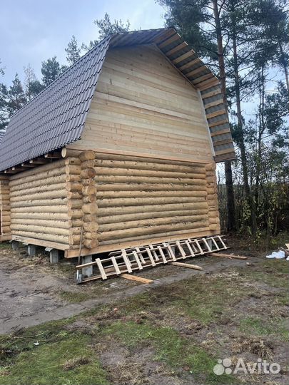 Срубы домов и баня
