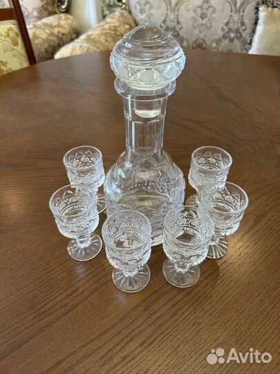 Графин хрустальный с рюмками