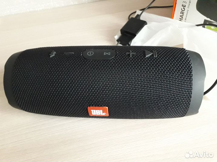 Колонка jbl charge 3