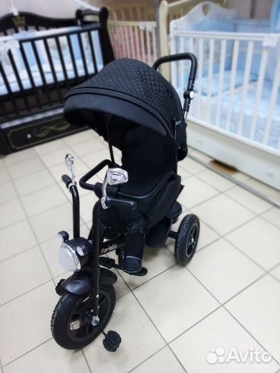 Детский трехколесный велосипед новый