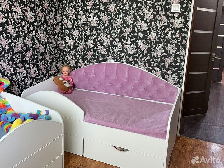 Мягкая дизайнерская кровать