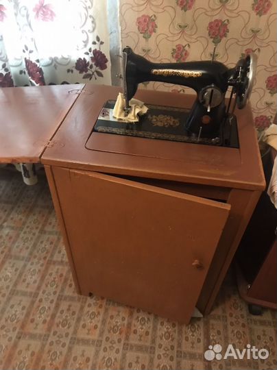 Швейная машина подольская