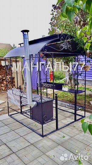 Мангал с крышей