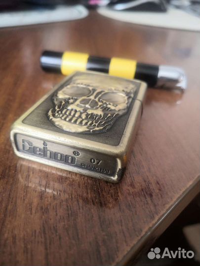 Зажигалки бензиновые и газовые, многоразовые