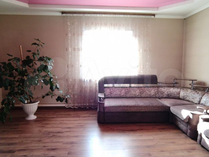 Дом 166 м² на участке 6 сот.